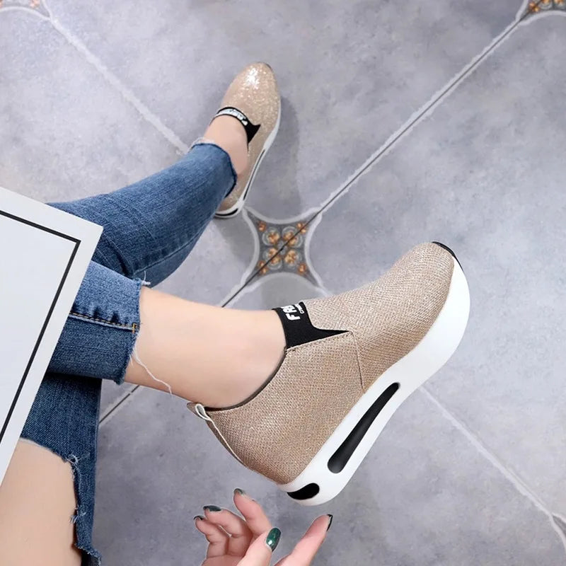 New Sneakers Women Shoes Woman Flat Platform Shoes Female Flats Shine Bling Causal Shoes Loafers Plus Size Slip on Ladies Shoes