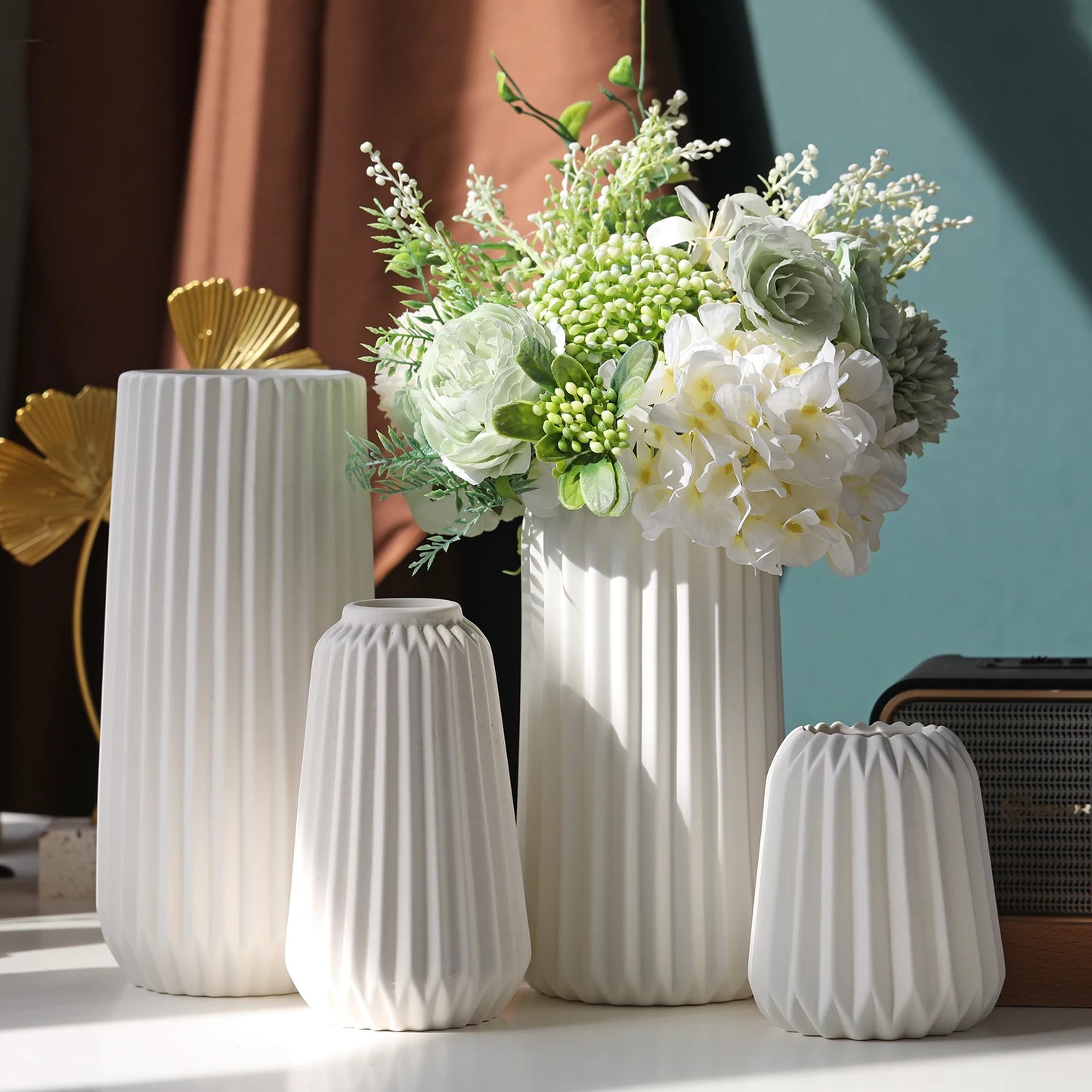 Ceramic Vase Flower Pots Decorative Modern Decoration Home White Vases Living Room Decor Table Decoration Accessories Gifts