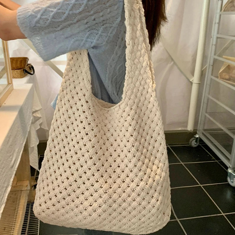 Knitted Handbags Female Large Capacity Women's Shoulder Bag Hollow Love Purses Casual Designer Shopping Bag Handle Tote Bags Hot