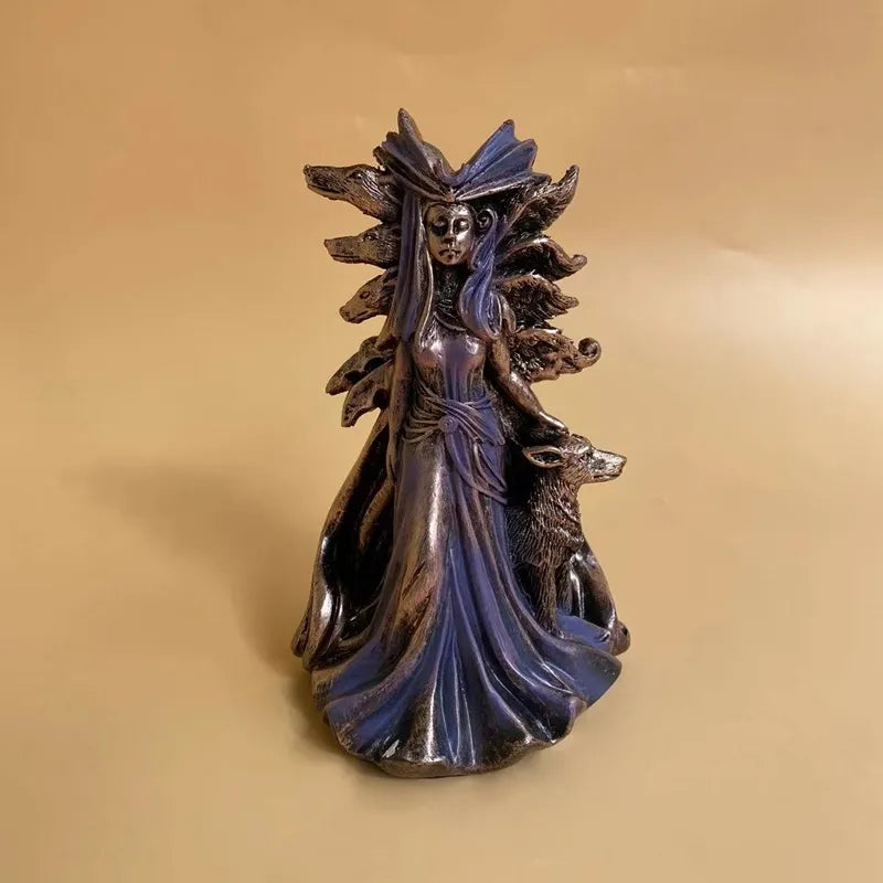 Hecate Greek Goddess of Magic With Her Hounds Statue Sculpture Resin Craft Witch Hound Home Decoration Halloween Dark Ornaments