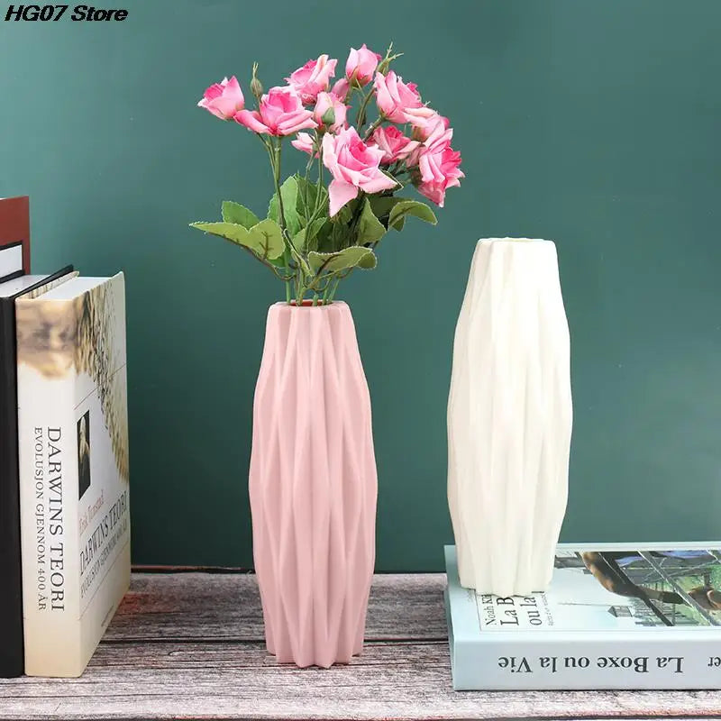 Hot Home Flower Vase Decoration Home Plastic Vase Modern Creative White Imitation Ceramic Flower Pot Hydroponic Home Decoration