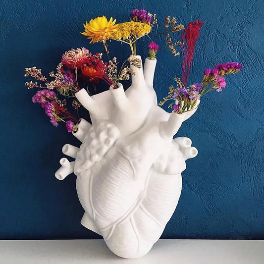 Anatomical Heart Vase Resin Heart Shape Flower Vase Sculpture Flower Pot Desktop Decoration Home Decor Living Room Ornaments